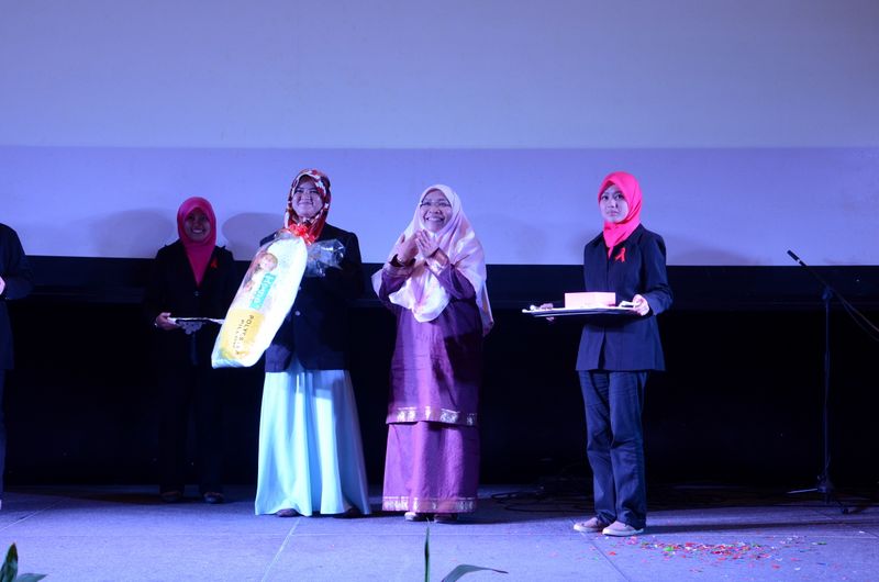 Hi tea alumni  14  297